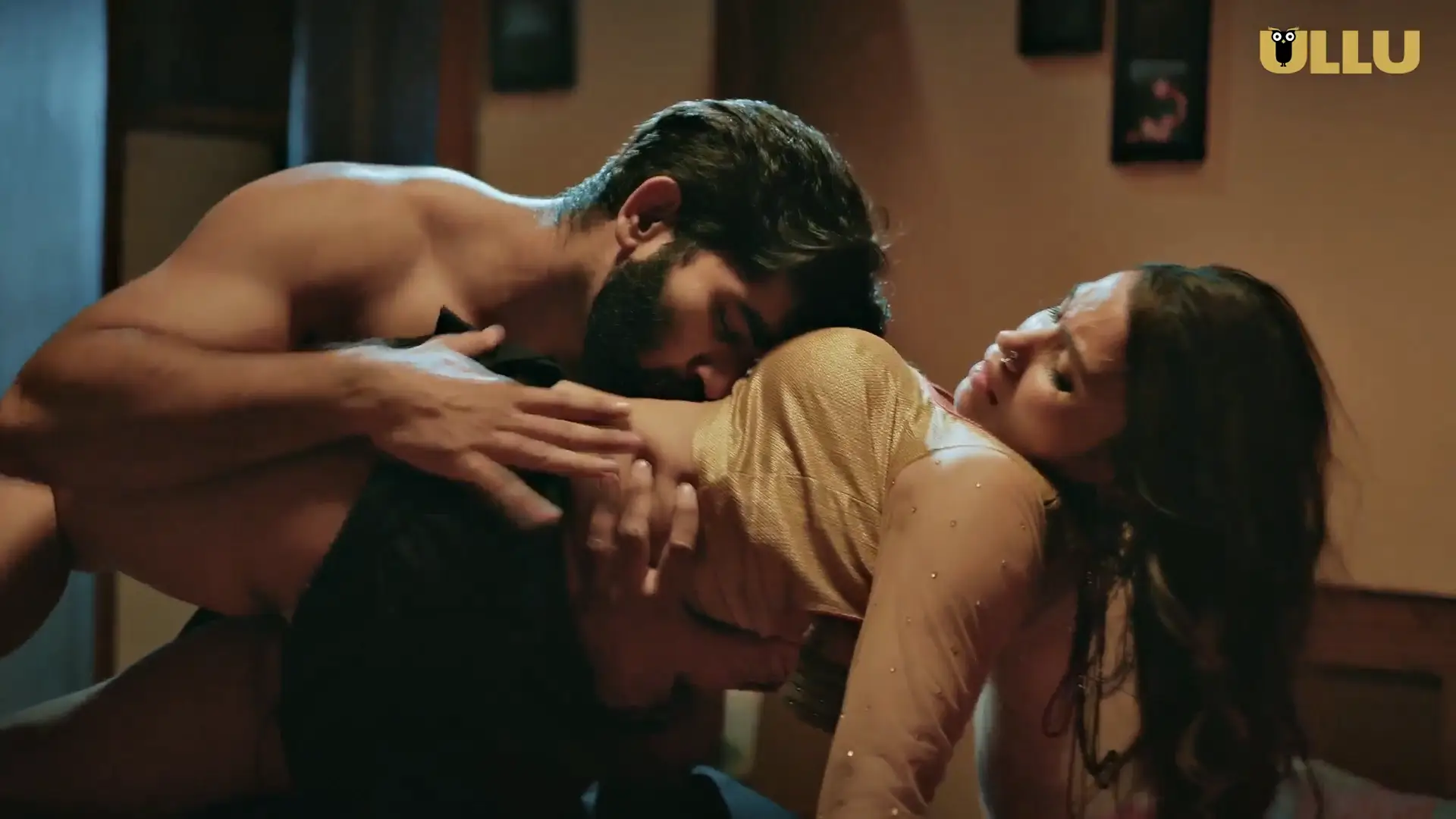 Mere Angane Mein Episode 1  ULLU Hot Web Series